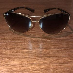 ray ban sunglasses
